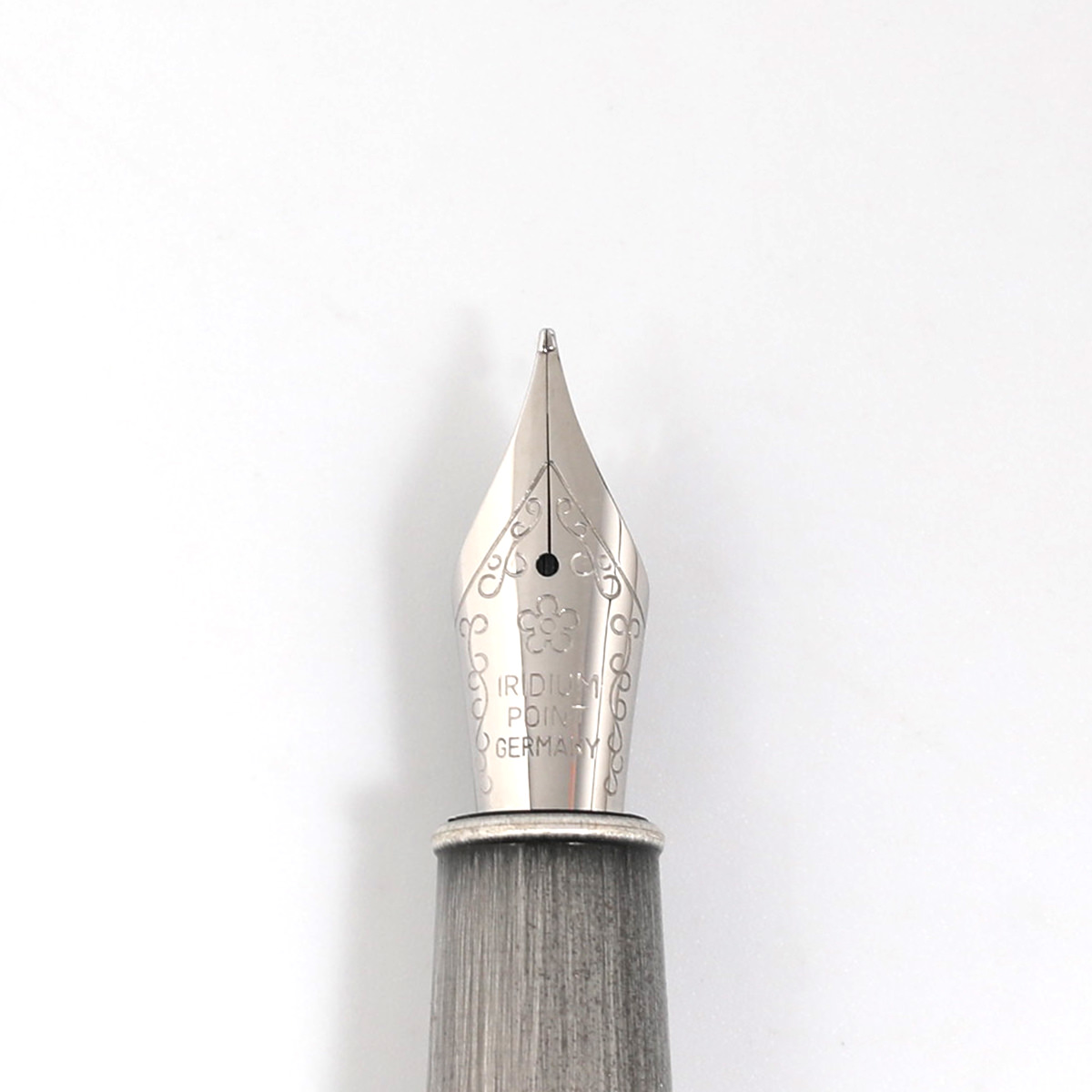 签字笔  美工笔  圆珠笔  蘸水笔 金笔  钢笔 定制笔  书法笔、签字笔   爱游戏最新官方网站（中国）有限公司 水妖